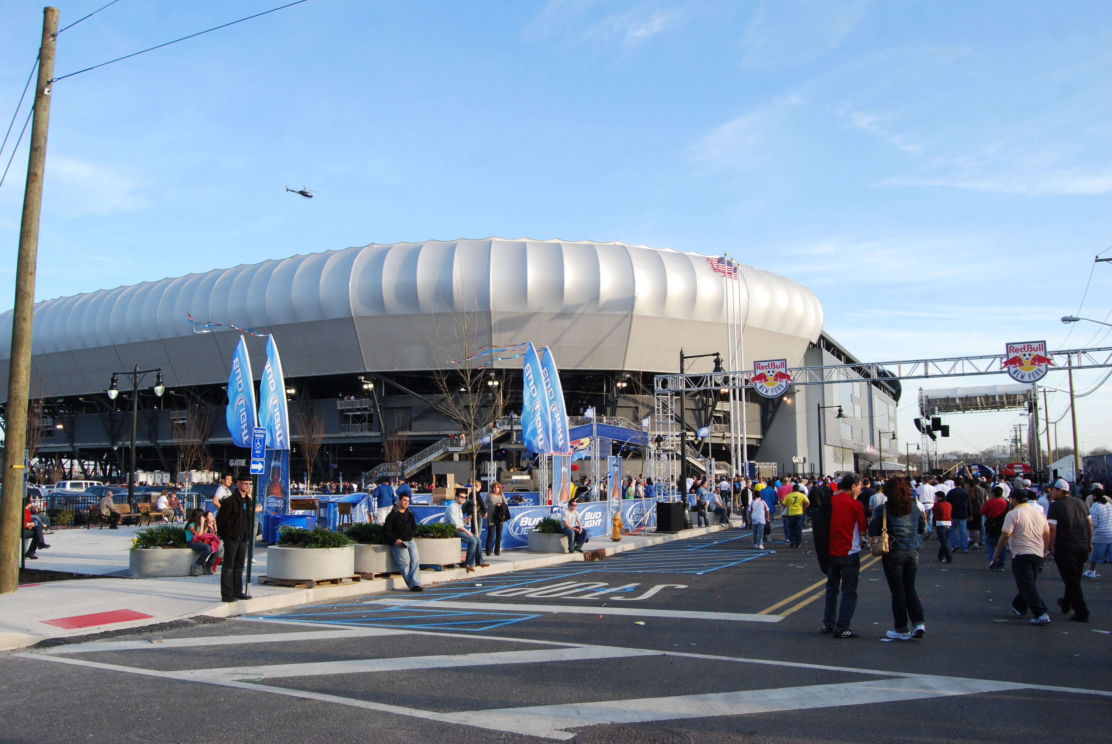 Red_Bull_Arena_exterior